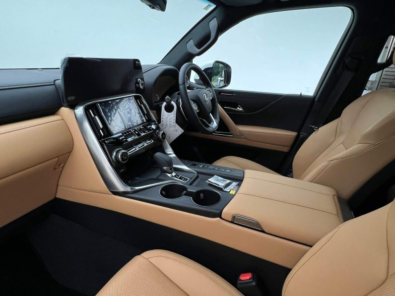 All New Lexus LX700 2025