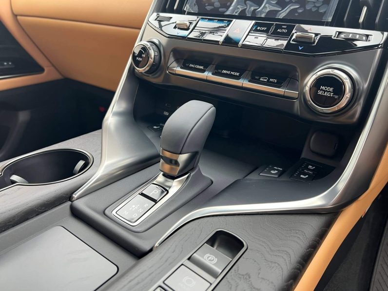 All New Lexus LX700 2025