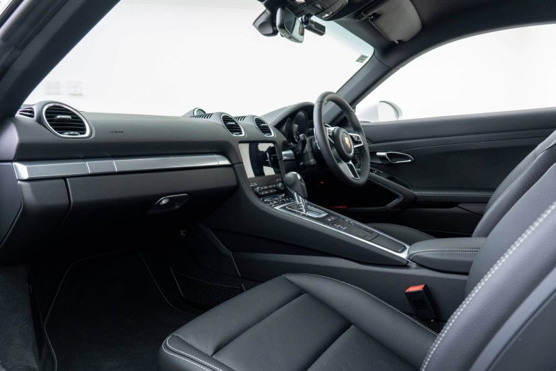 Porsche 718 Cayman Style Edition