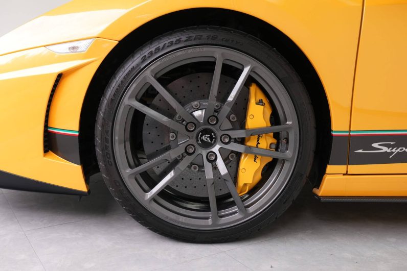 Lamborghini Gallardo Superlegerra