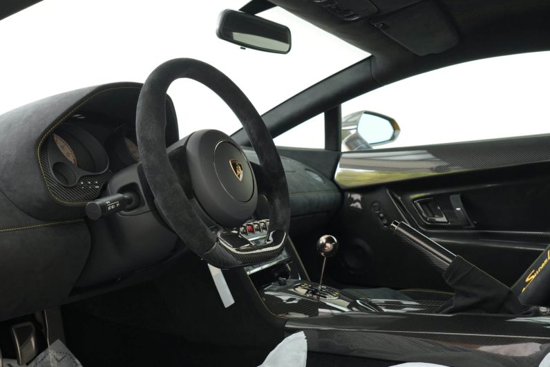 Lamborghini Gallardo Superlegerra