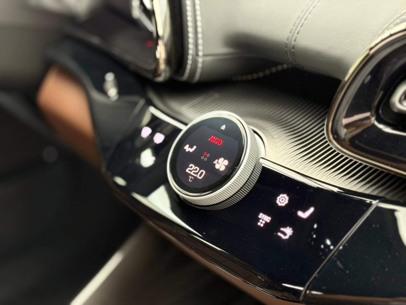 2025 Ferrari Purosangue