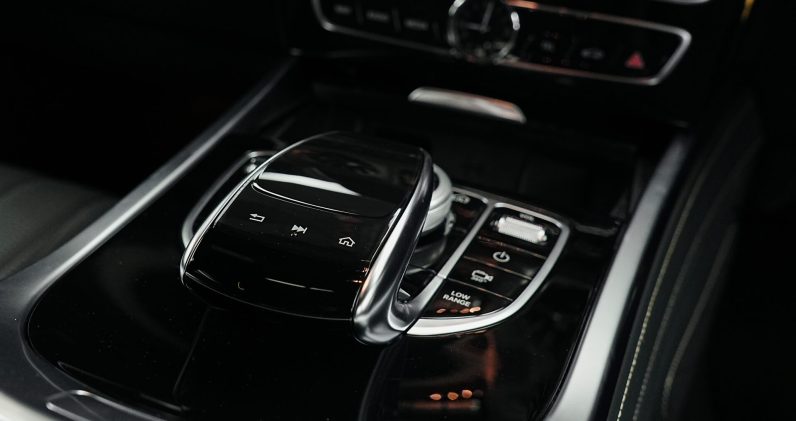 2024 Mercedes Benz G400d Professional Edition