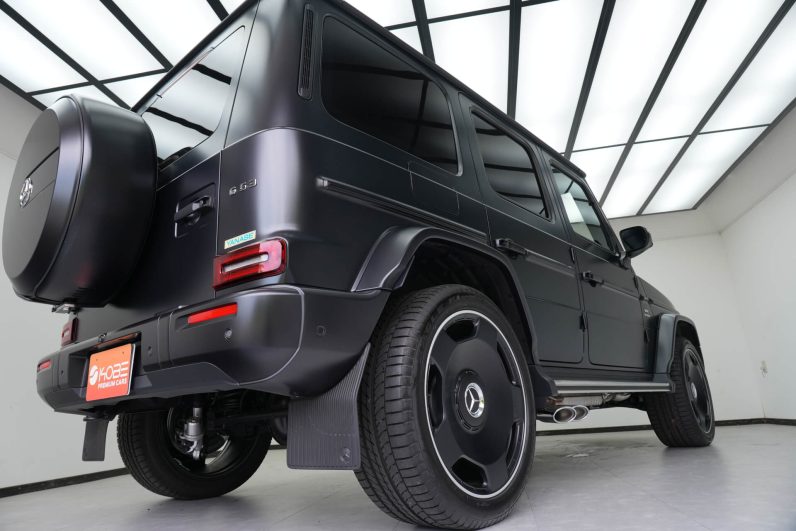 2025 Mercedes Benz G63 (Magno Black)