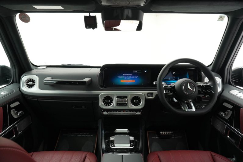 2025 Mercedes Benz G63 (Magno Black)
