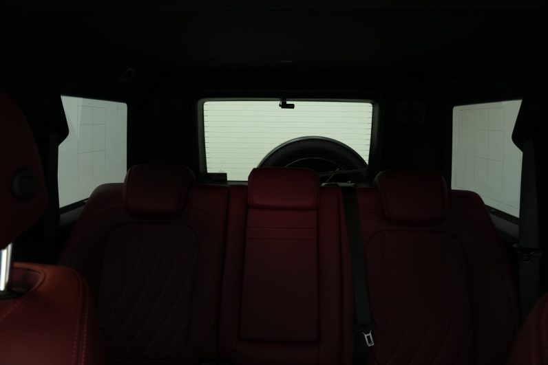 2025 Mercedes Benz G63 (Magno Black)
