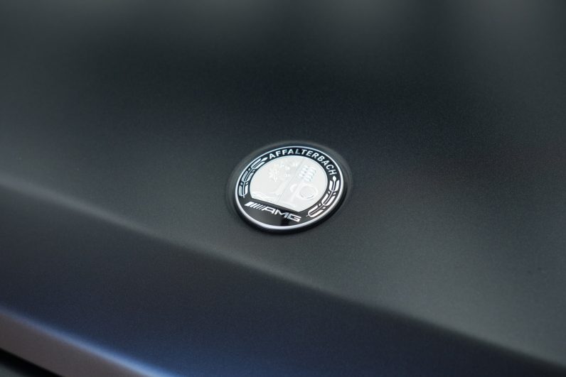 2025 Mercedes Benz G63 (Magno Black)