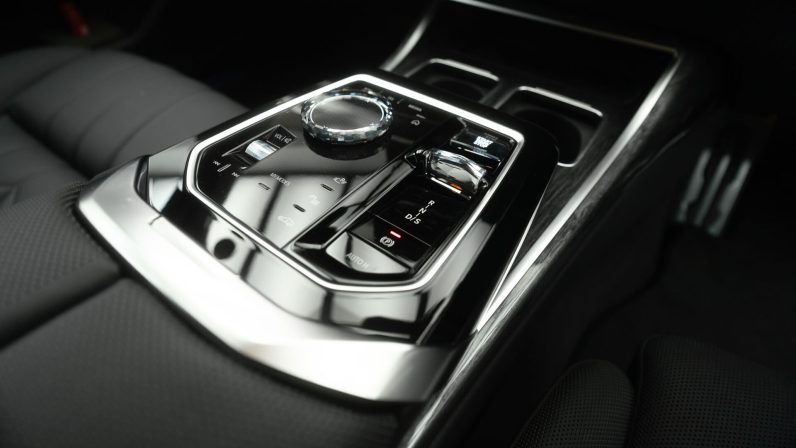 2024 BMW 740i M Sports
