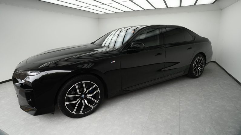 2024 BMW 740i M Sports