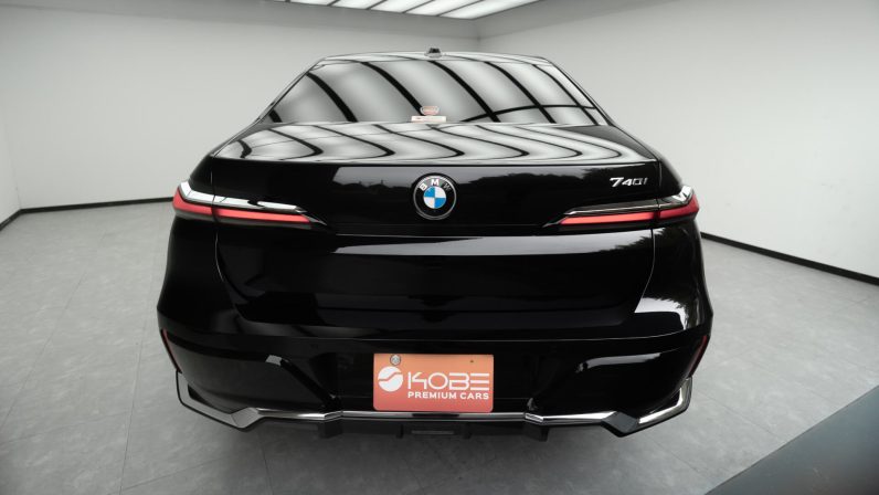 2024 BMW 740i M Sports