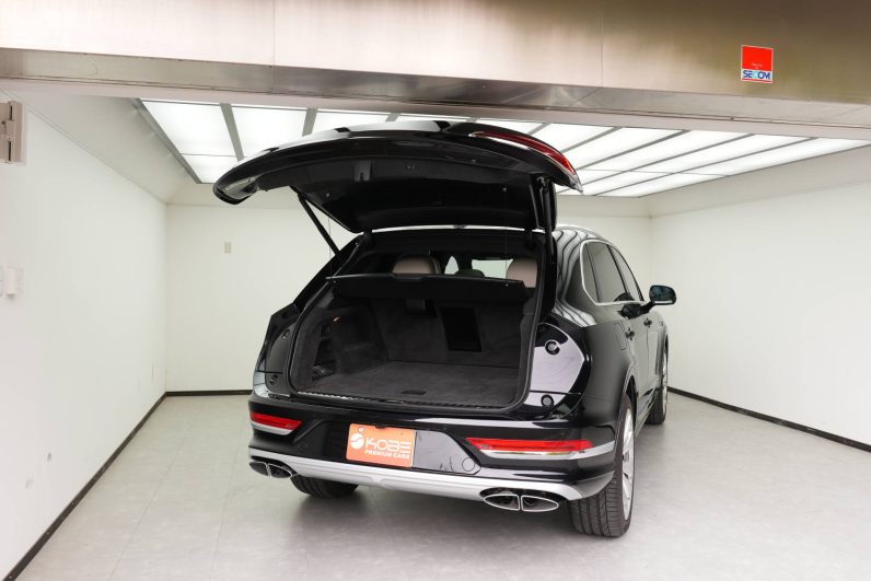 2024 Bentley Bentayga Azure 3.0 Hybrid