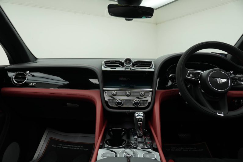 2024 Bentley Bentayga Azure 3.0 Hybrid