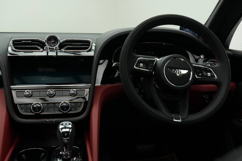 2024 Bentley Bentayga Azure 3.0 Hybrid
