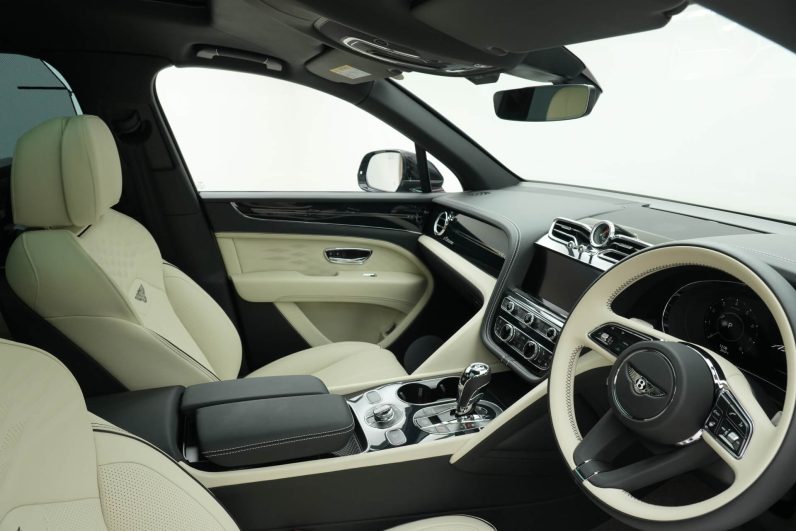 2024 Bentley Bentayga Azure 3.0 Hybrid