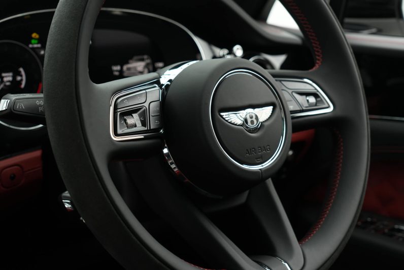 2024 Bentley Bentayga Azure 3.0 Hybrid