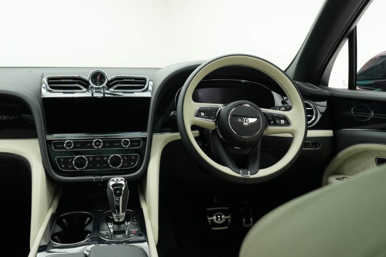 2024 Bentley Bentayga Azure 3.0 Hybrid