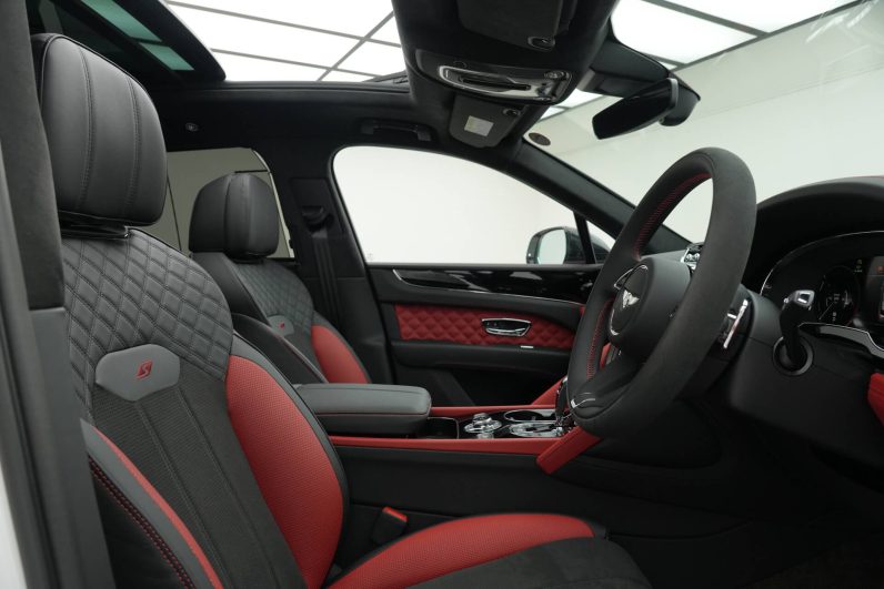 2024 Bentley Bentayga Azure 3.0 Hybrid