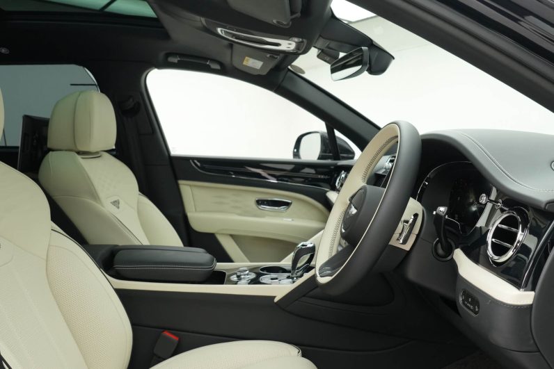 2024 Bentley Bentayga Azure 3.0 Hybrid
