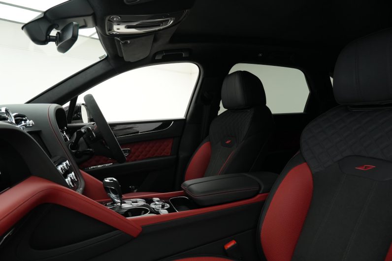 2024 Bentley Bentayga Azure 3.0 Hybrid