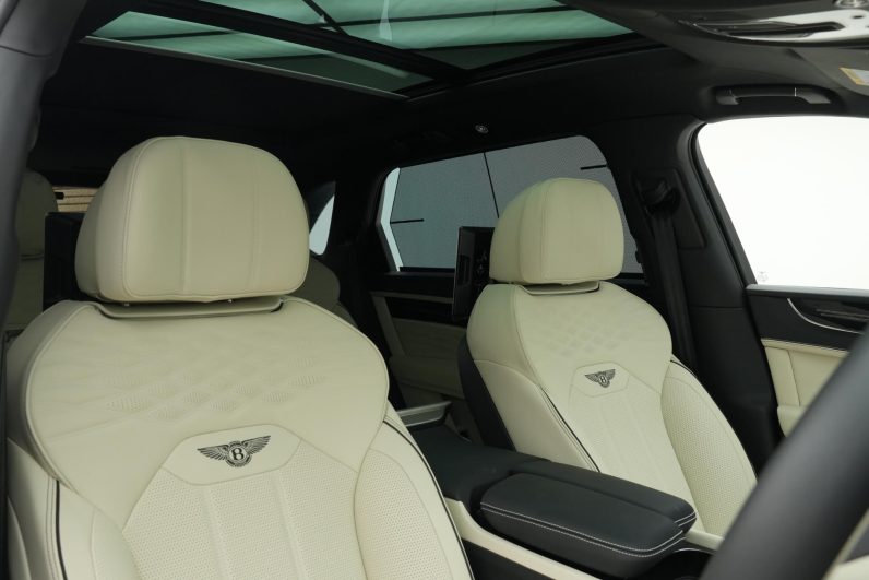 2024 Bentley Bentayga Azure 3.0 Hybrid