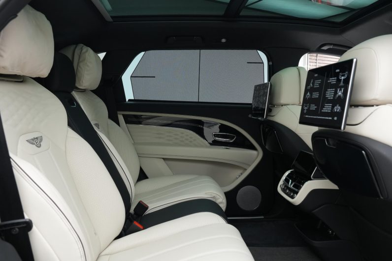 2024 Bentley Bentayga Azure 3.0 Hybrid