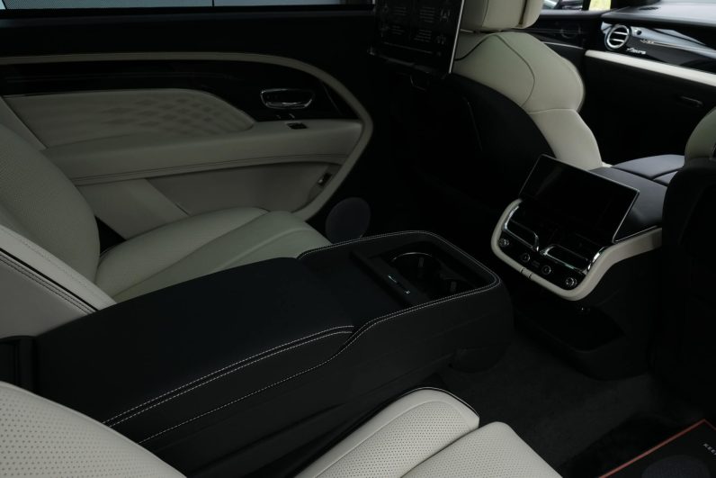 2024 Bentley Bentayga Azure 3.0 Hybrid