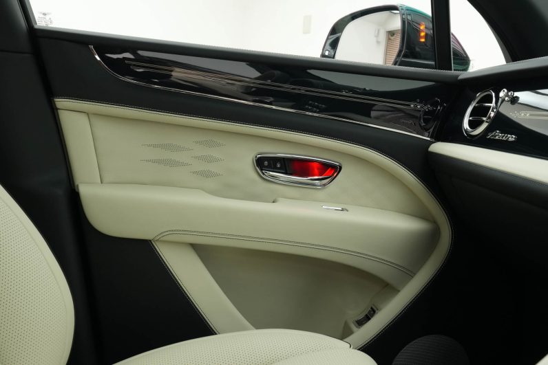 2024 Bentley Bentayga Azure 3.0 Hybrid