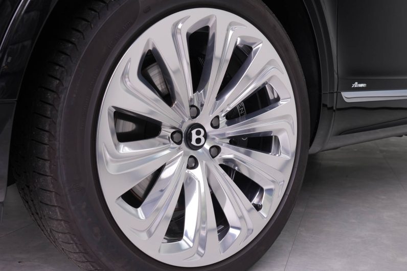 2024 Bentley Bentayga Azure 3.0 Hybrid