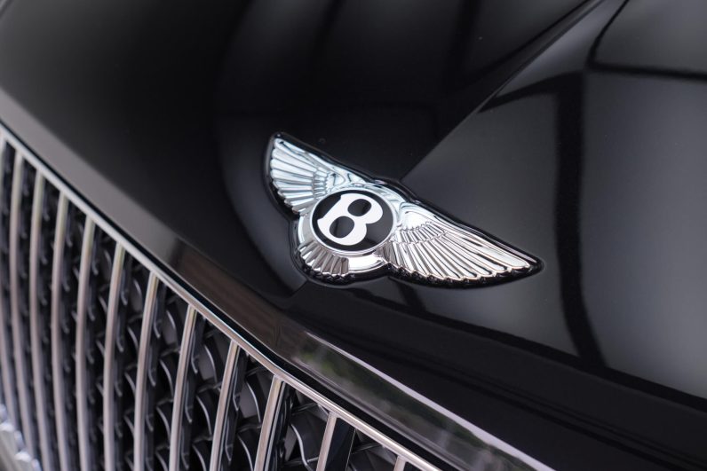 2024 Bentley Bentayga Azure 3.0 Hybrid