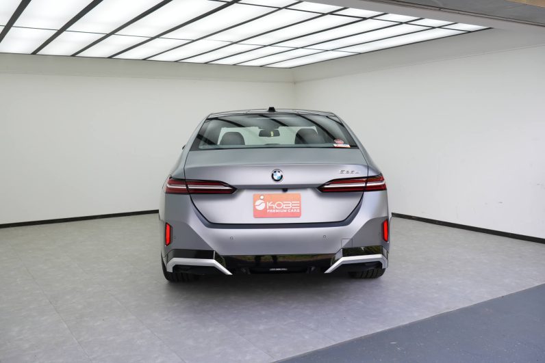 2025 BMW 525Li M Sports
