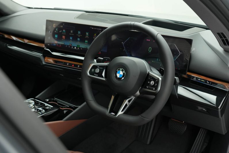 2025 BMW 525Li M Sports