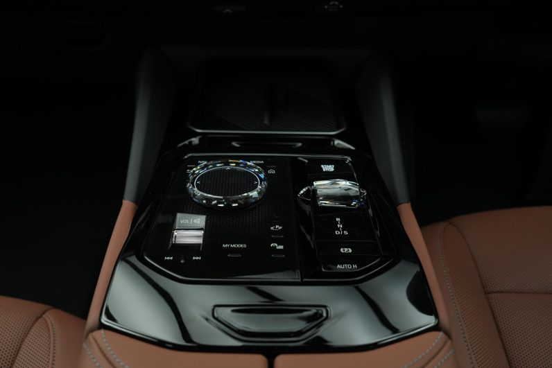 2025 BMW 525Li M Sports