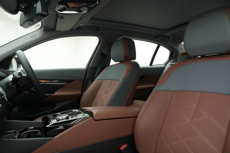2025 BMW 525Li M Sports