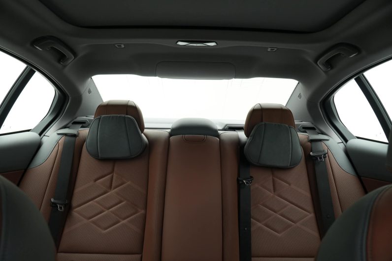2025 BMW 525Li M Sports