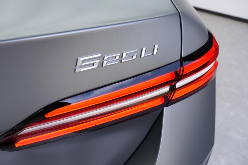 2025 BMW 525Li M Sports