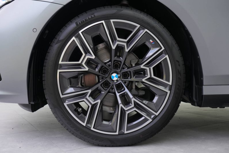 2025 BMW 525Li M Sports