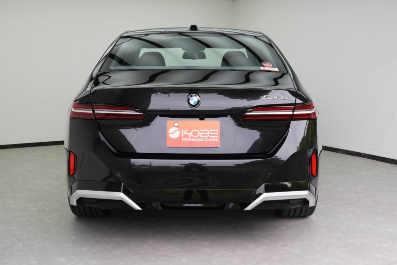 2025 BMW 525Li M Sports