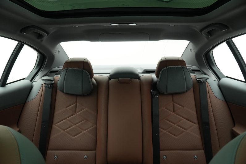 2025 BMW 525Li M Sports