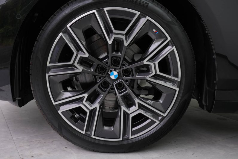2025 BMW 525Li M Sports