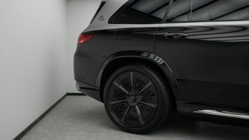 2025 GLS600 Maybach Night Edition (1/12 units)
