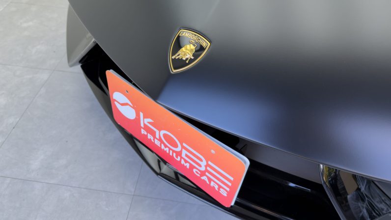 2025 Lamborghini Revuelto