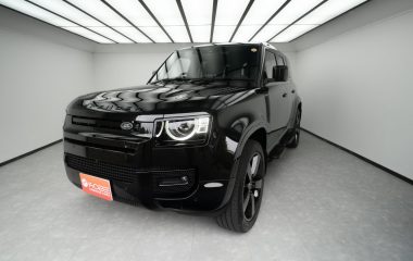 2025 Landrover Defender X-Dynamic P300