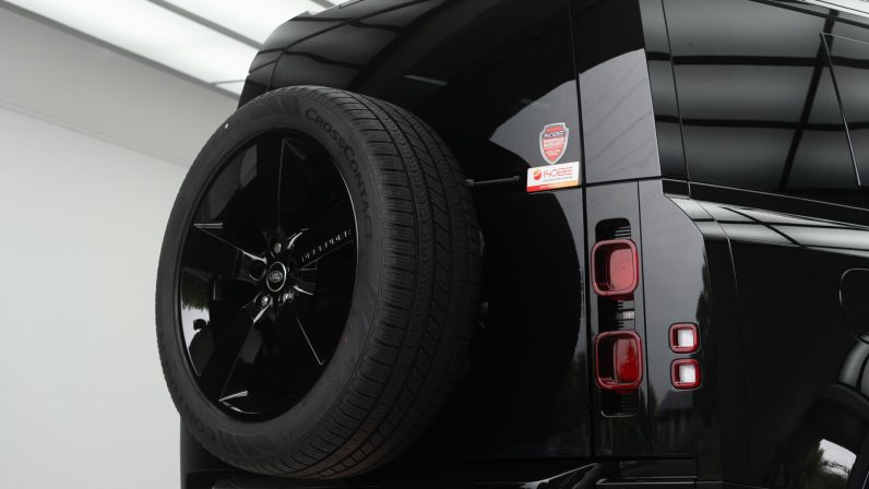 2025 Landrover Defender X-Dynamic P300