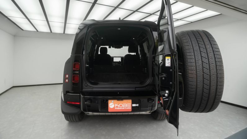 2025 Landrover Defender X-Dynamic P300