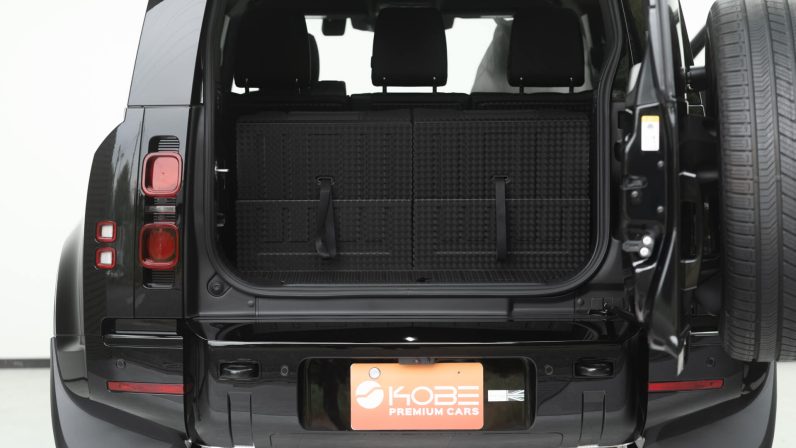 2025 Landrover Defender X-Dynamic P300