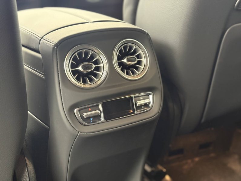 2025 Mercedes Benz G63 (Magno Black)