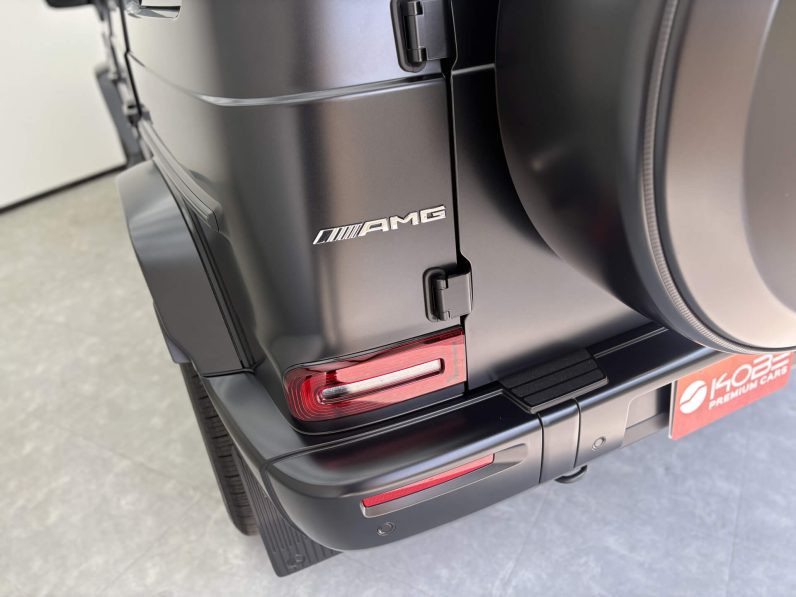 2025 Mercedes Benz G63 (Magno Black)