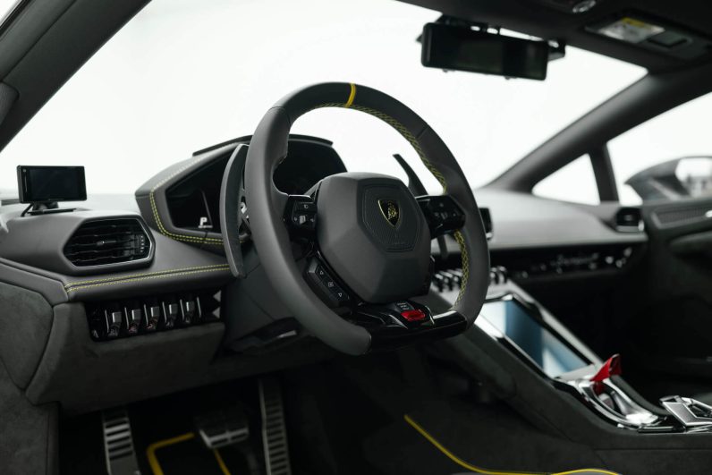 2024 Hurracan Sterrato
