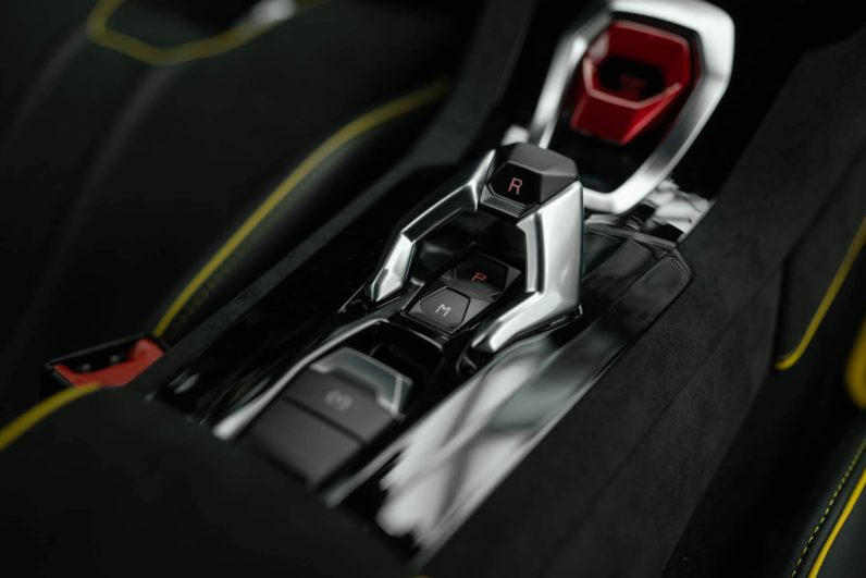 2024 Hurracan Sterrato