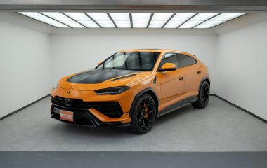 2025 Lamborghini Urus Performante